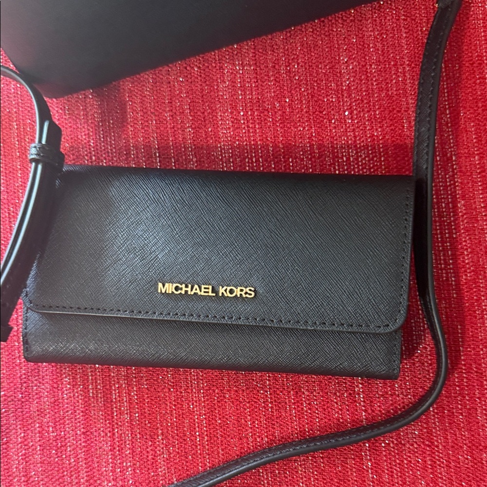 Michael Kors Black Crossbody Bag with Wallet - Picture 6 of 7